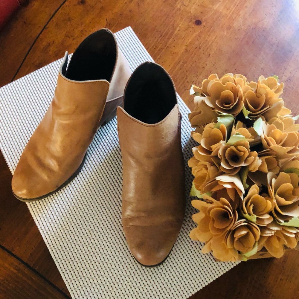 Me Too Zoey ankle boots.